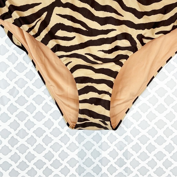 NWT J. Crew Curved Waist Cheeky Bikini Bottom in Zebra Stripe - Picture 4 of 9
